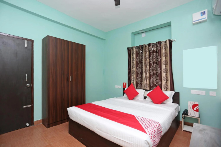 OYO Flagship 17276 The Maple Tree Hotels