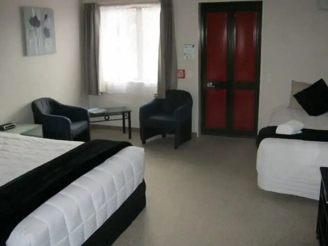 Champers Motor Lodge