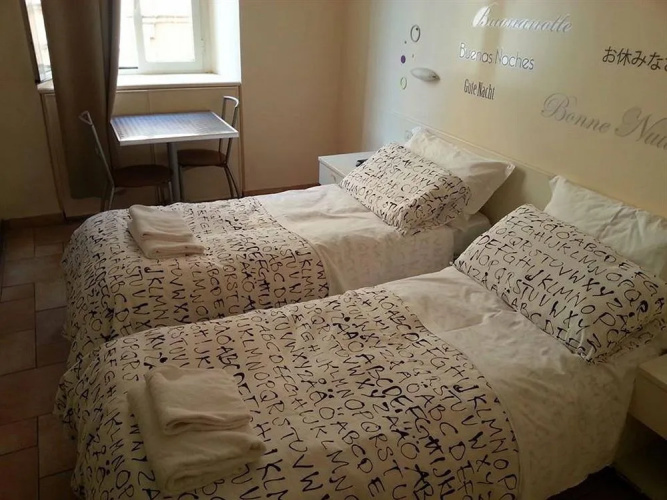 Bubbles Rooms