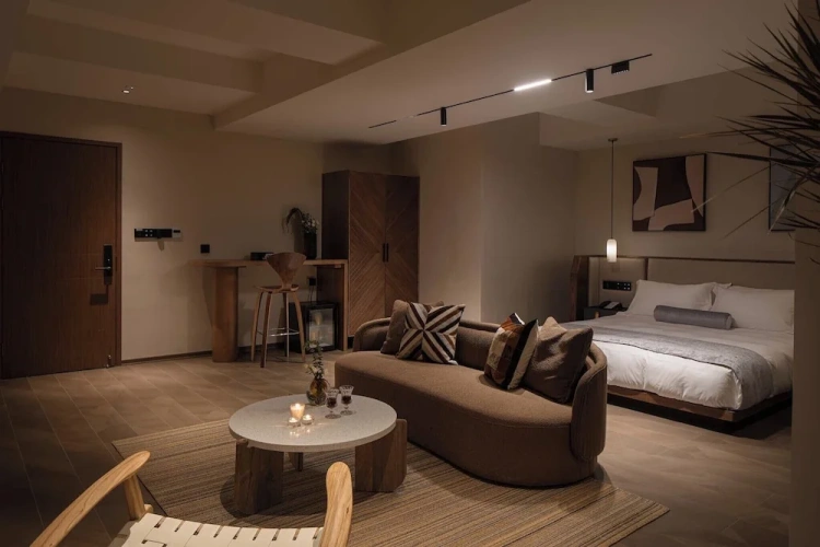 Standard Suite
