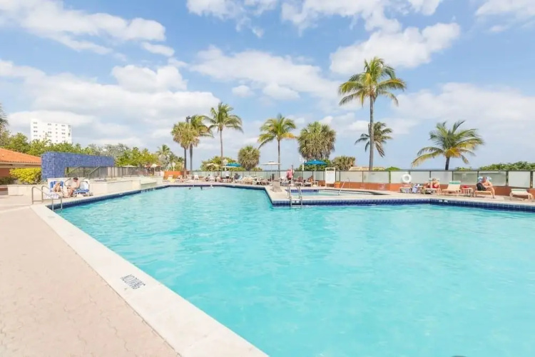 218 Studio Apt Hollywood Beach