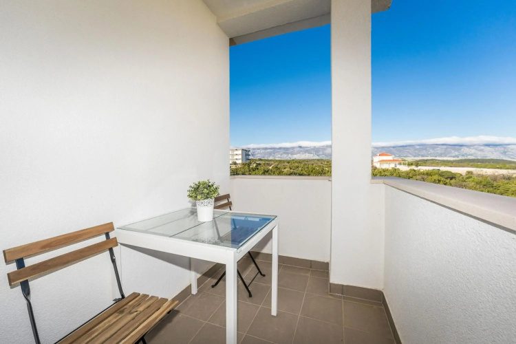 Mint, lovely apartment for 8