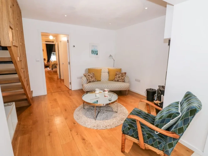 Double Cottage