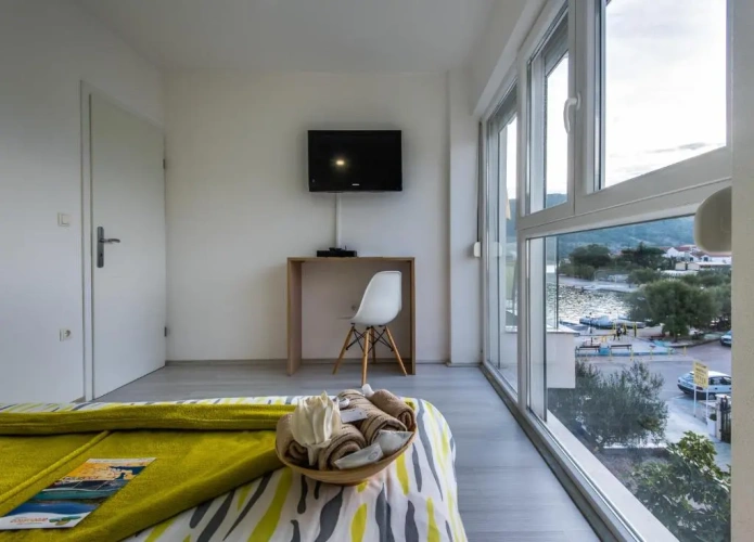 1 Bedroom Apartment with balcony and with partial sea view
