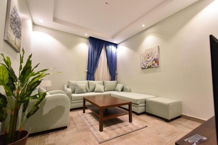 2 Bedrooms Apartment