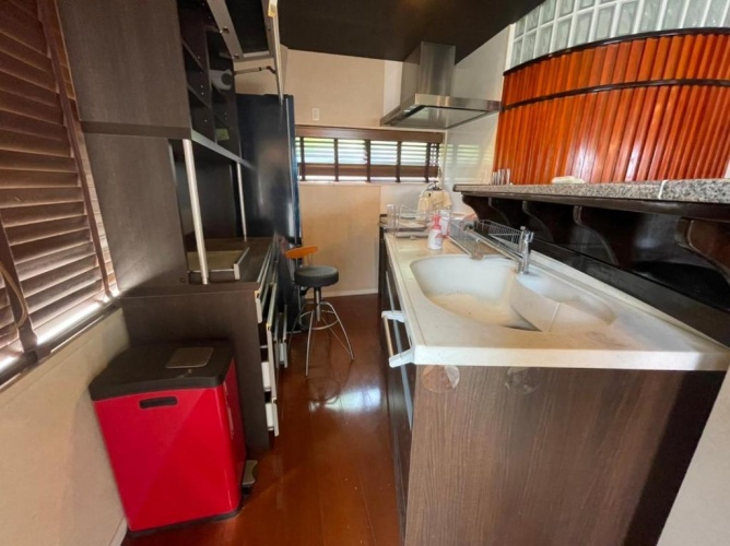 3 Bedrooms Apartment