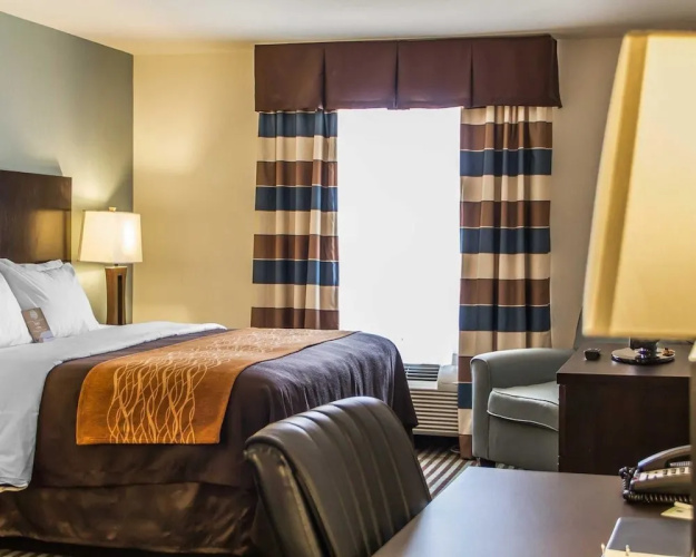 Comfort Inn & Suites