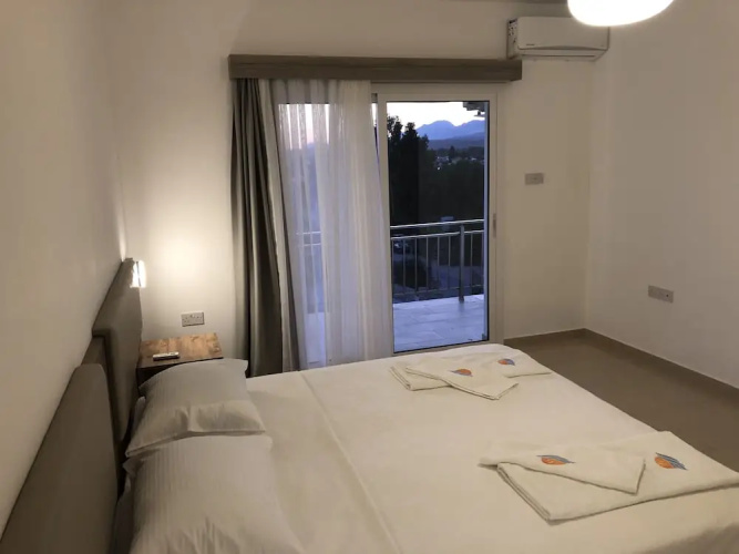 Deniz Airport Suites