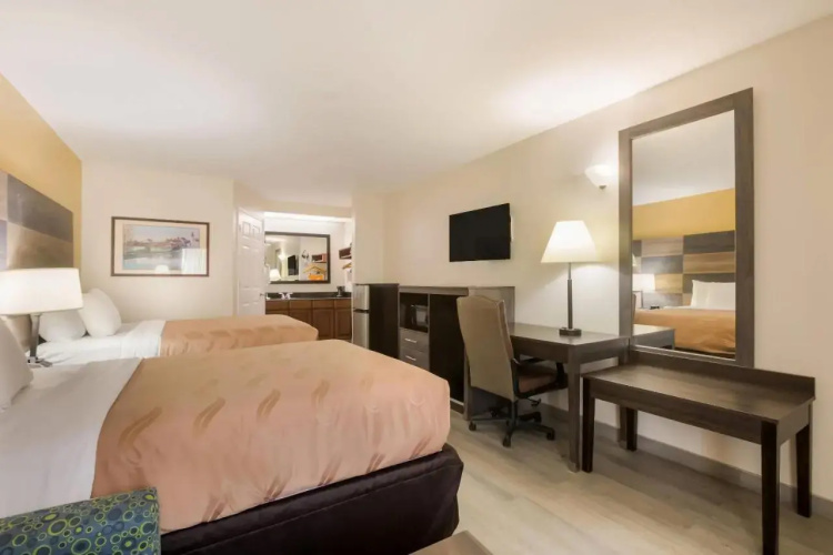 Quality Inn & Suites
