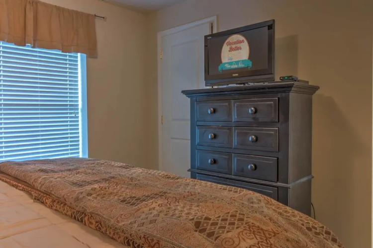 Cedar Lodge 702