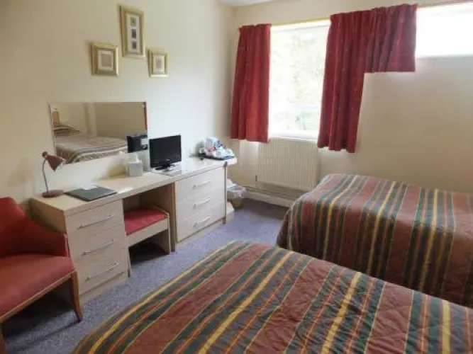 Hedley Lodge