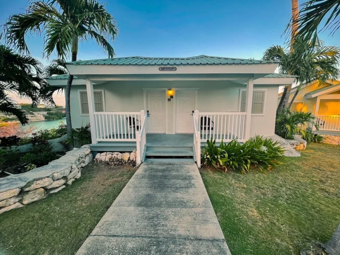 Quadruple Suite with balcony and with water view