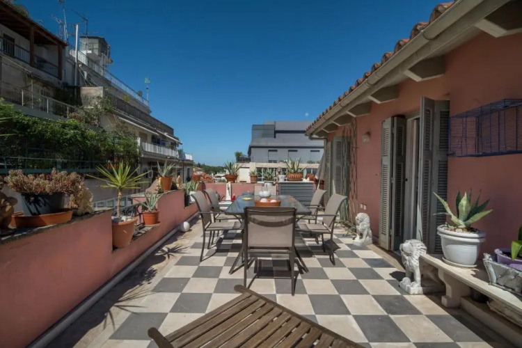 Apollonas Luxurious Apartments