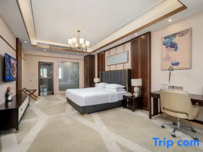 1 Bedroom Deluxe Suite
