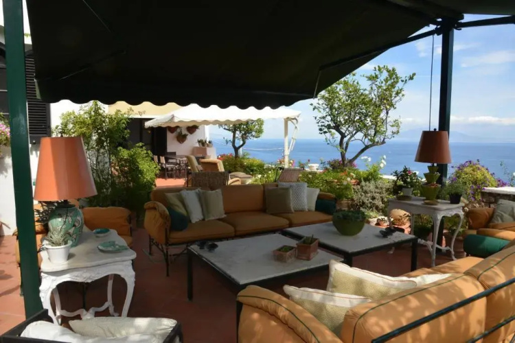 Villa Mondo Suites