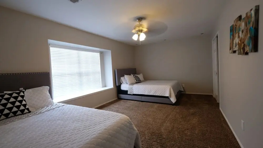 6Bdrm 3.5Bath 10Beds - GRAND TEXAS SIZED