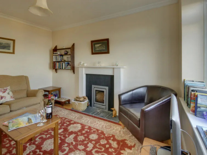 Holiday Home Briar Cottage