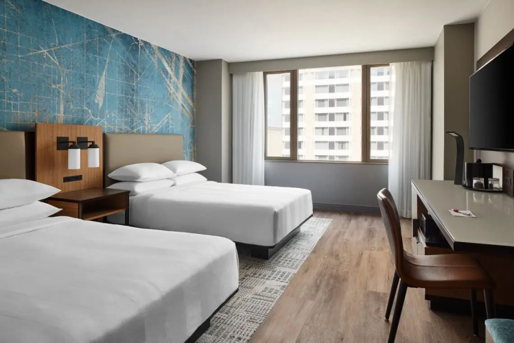 Standard Quadruple Club room