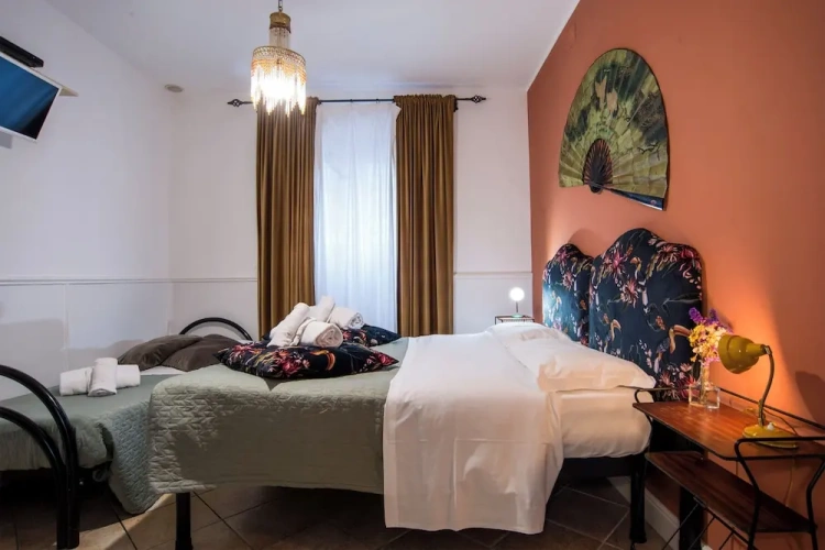 Comfort Triple Basement room