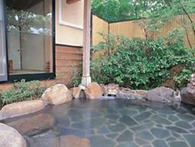 Yufuin Ryokan Yusuraume