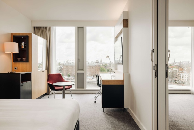 DoubleTree by Hilton Amsterdam Centraal Station photo 13