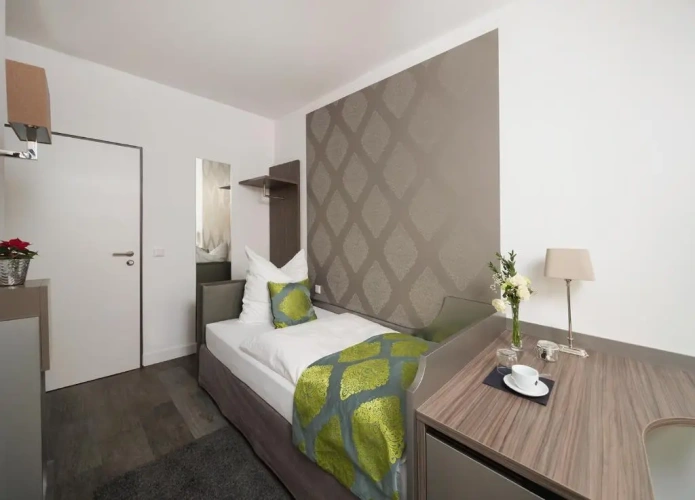 Standard Double room with view