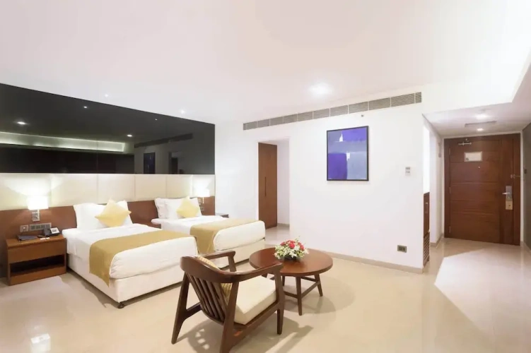 Premium Twin room with city view