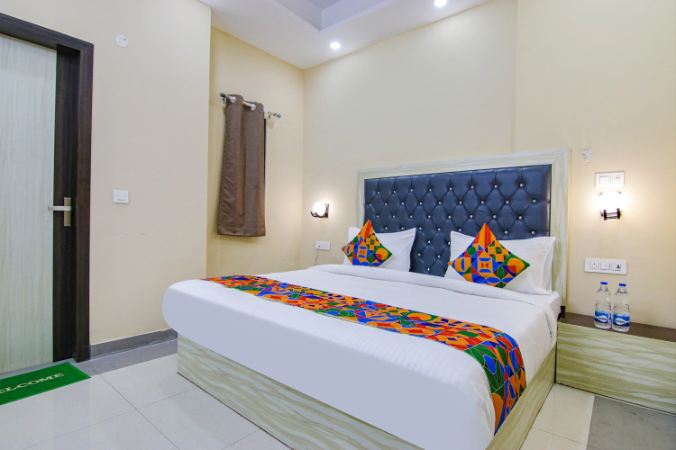 Fabhotel F9 Ashok Vihar