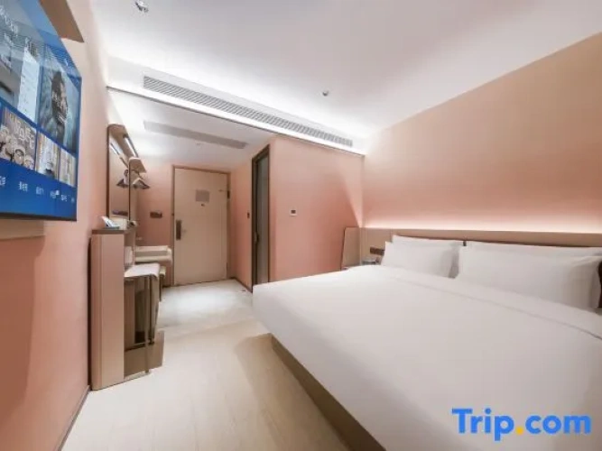 Bed in Dorm