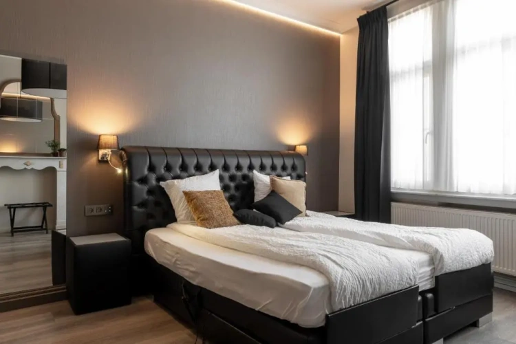 Superior Double room with city view