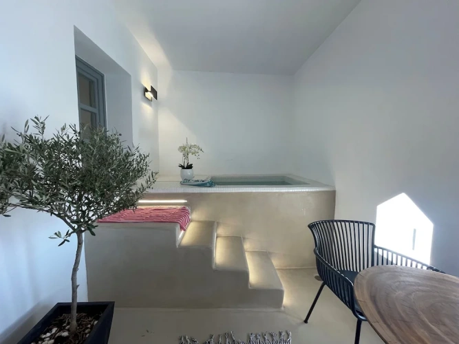 Deluxe Suite with balcony