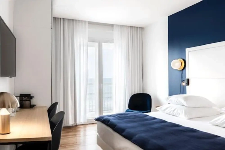 Double Junior Suite with ocean view