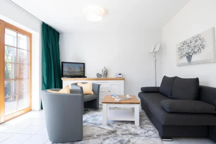 Alte Bergstrasse 6, Wohnung 4