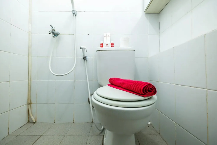Homey 2BR Kalibata City Apartment