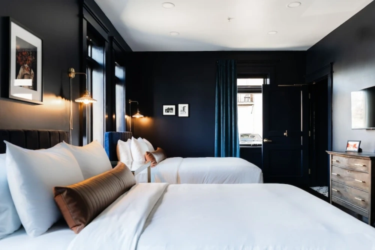 Deluxe Quadruple room
