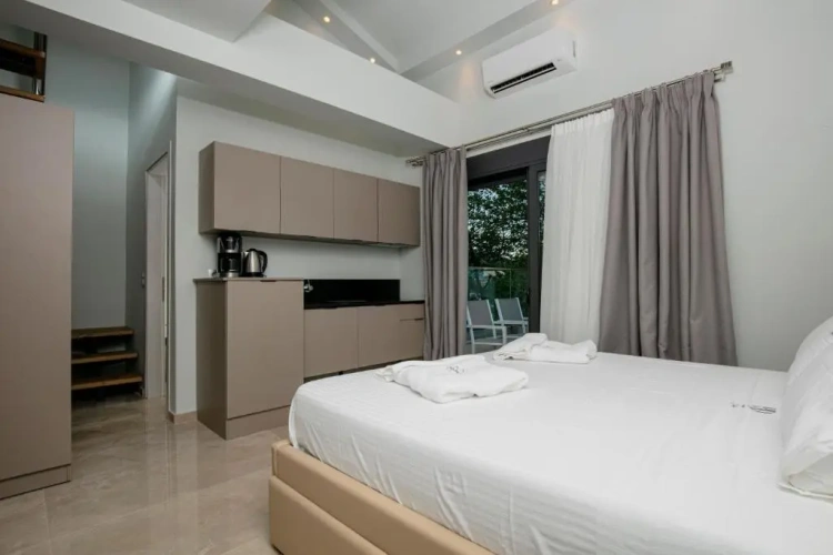 Deluxe Family Suite