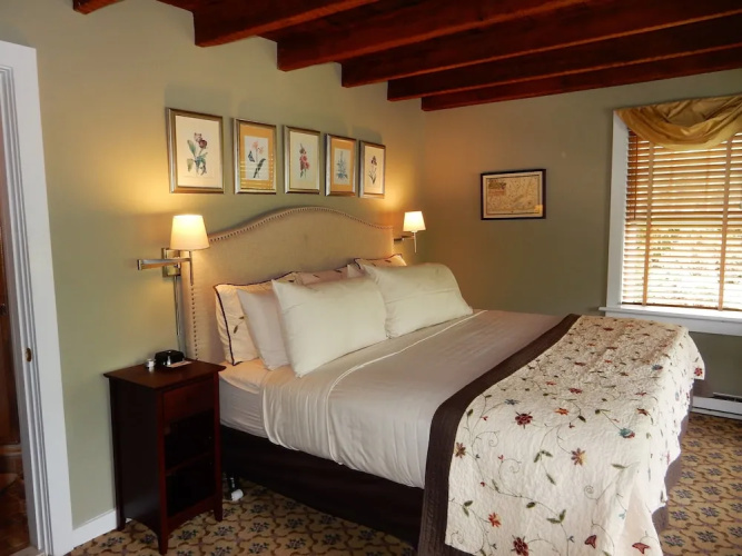 A Butler's Manor