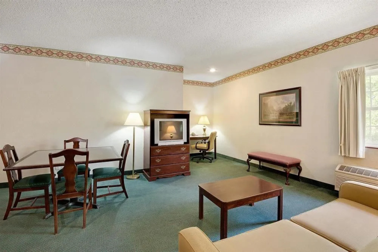Days Inn Lisbon