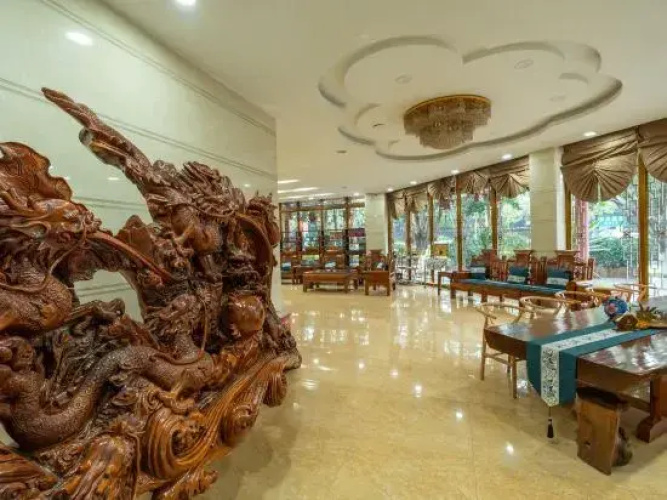 Zhenyuan Longrui Hotel