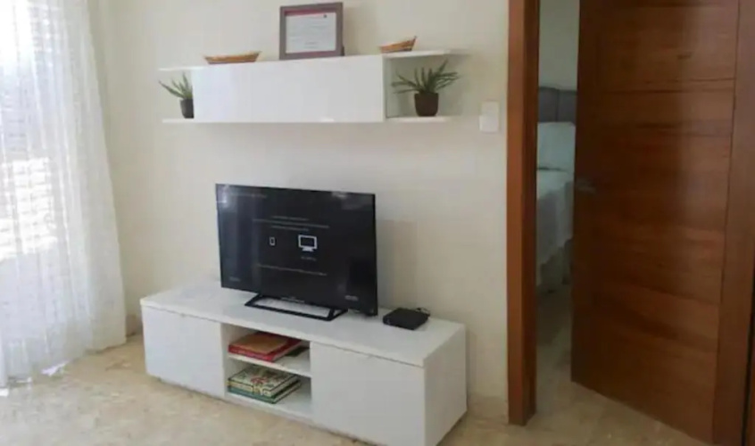 Colonial Modern 1BR APT Colonial Zone