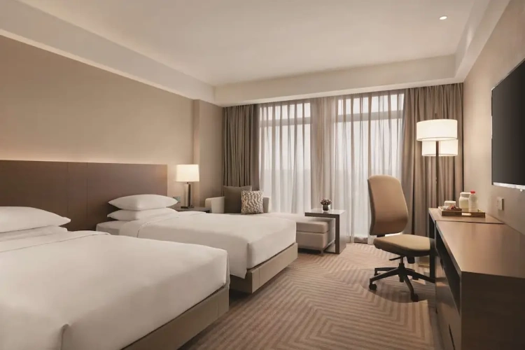 Den Twin room