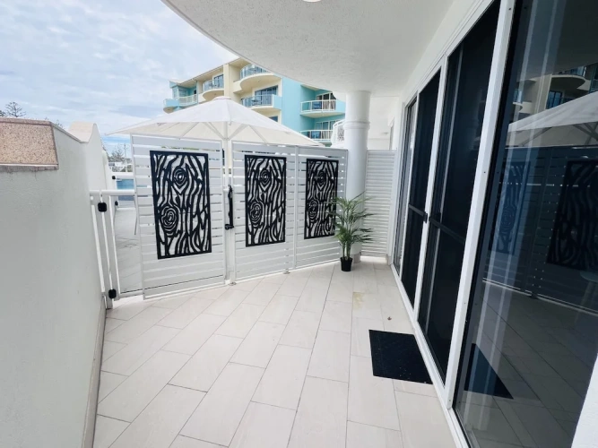 2 Bedrooms Family Apartment with balcony and with pool view