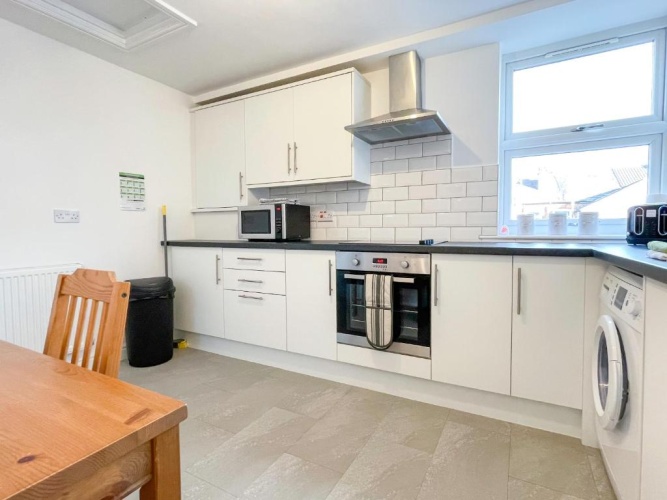 2 Bedrooms Double Apartment