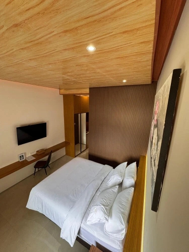 Deluxe room with balcony and with garden view