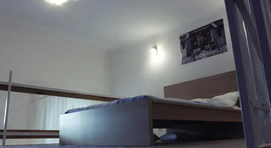 Gozsdu House