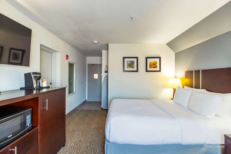 Comfort Inn And Suites