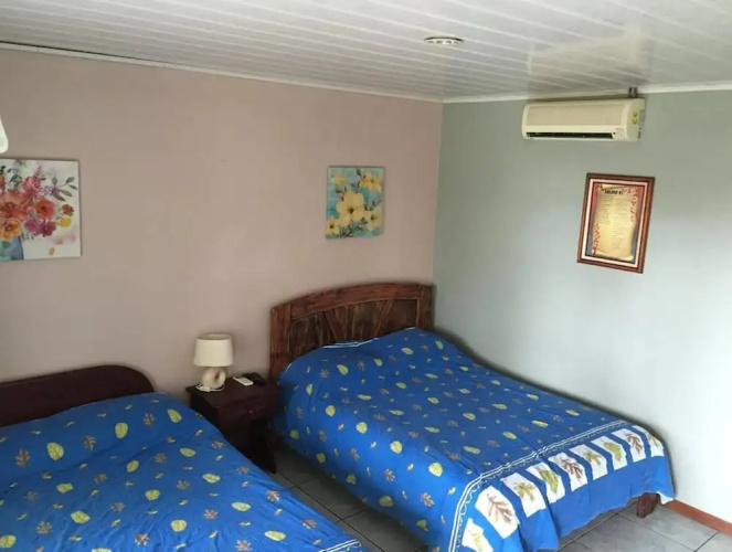 Hotel Vale's