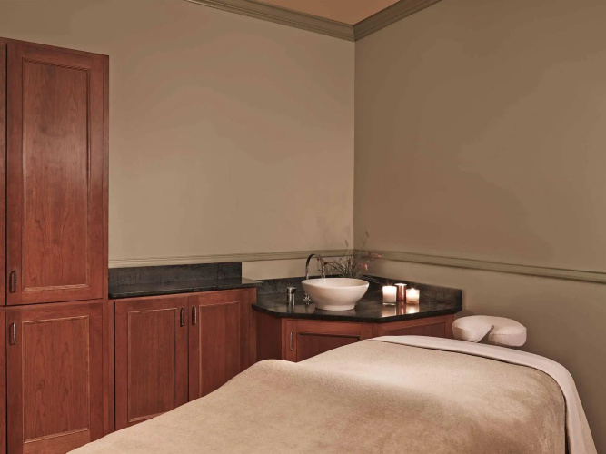 Inns at the Equinox