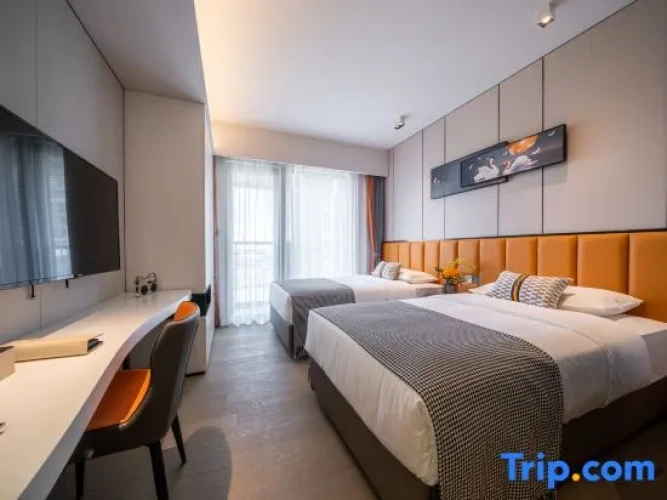 Executive Twin room with balcony
