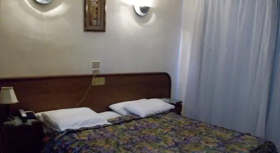 Noble Hotel